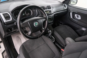 Минивэн Skoda Roomster 2009 года, 699000 рублей, Красноярск