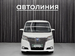 Минивэн Toyota Esquire 2015 года, 1849000 рублей, Красноярск