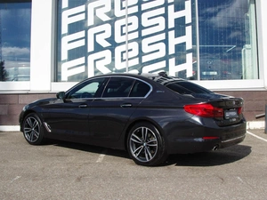 Седан BMW 5 серия 2017 года, 3189000 рублей, Владимир