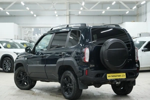 Внедорожник ВАЗ (LADA) Niva Travel 2023 года, 1399000 рублей, Омск