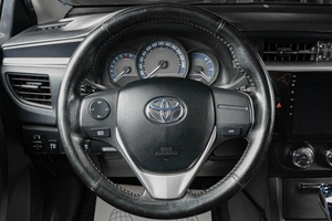 Седан Toyota Corolla 2013 года, 1379000 рублей, Тюмень