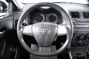 Седан Toyota Corolla 2011 года, 839000 рублей, Пермь