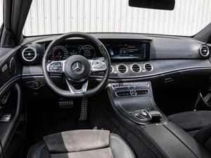 Седан Mercedes-benz E-класс 2019 года, 2750000 рублей, Краснодар