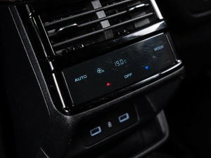 Внедорожник Geely Monjaro 2023 года, 3368500 рублей, Волгоград