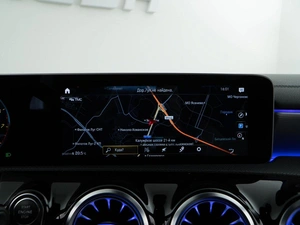 Седан Mercedes-benz CLA-класс 2019 года, 3298999 рублей, Москва