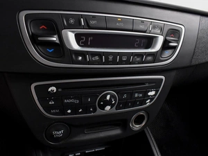 Седан Renault Fluence 2011 года, 729000 рублей, Воронеж