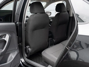 Седан Volkswagen Polo 2011 года, 865000 рублей, Краснодар