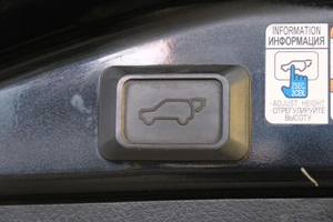 Внедорожник Toyota RAV4 2016 года, 2599000 рублей, Омск