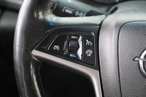 Хетчбэк Opel Astra 2014 года, 769000 рублей, Омск