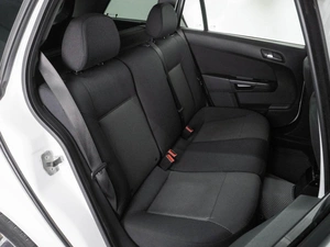 Универсал Opel Astra 2012 года, 819000 рублей, Воронеж