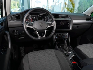 Внедорожник Volkswagen Tiguan 2021 года, 3360000 рублей, Тверь