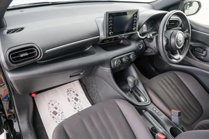 Хетчбэк Toyota Yaris 2021 года, 1149000 рублей, Красноярск