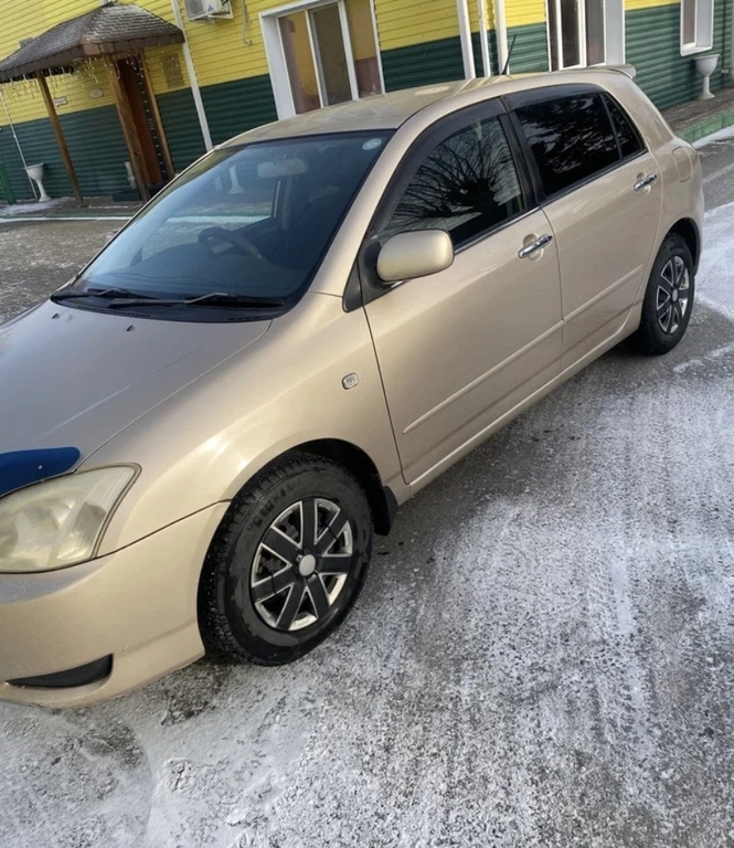 Хетчбэк Toyota Allex 2004 года, 500000 рублей, Ачинск