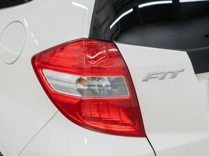 Хетчбэк Honda Fit 2011 года, 850000 рублей, Красноярск