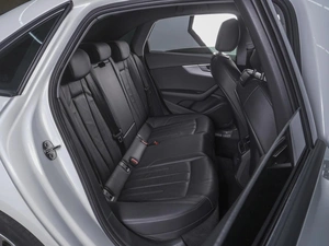 Седан Audi A4 2018 года, 2519000 рублей, Ростов-на-Дону