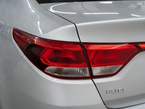 Седан Kia Rio 2019 года, 875000 рублей, Красноярск