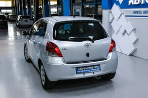 Хетчбэк Toyota Vitz 2008 года, 668000 рублей, Солонцы