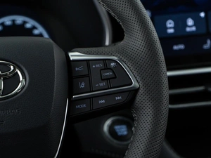 Внедорожник Toyota Highlander 2026 года, 5880046 рублей, Москва