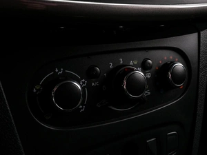 Седан Renault Logan 2015 года, 665000 рублей, Волгоград