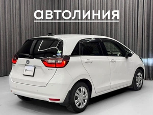 Хетчбэк Honda Fit 2020 года, 1450000 рублей, Красноярск