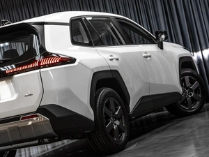 Внедорожник Toyota RAV4 2026 года, 4999000 рублей, Тюмень