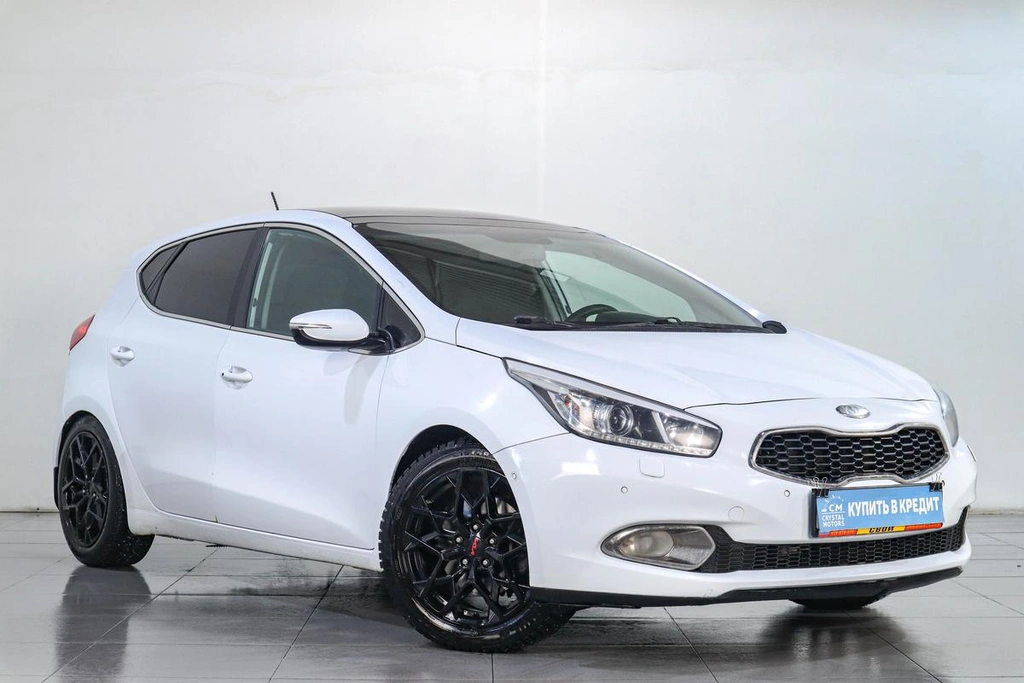 Хетчбэк Kia Ceed 2013 года, 1419000 рублей, Челябинск