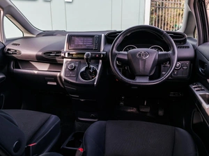 Минивэн Toyota Wish 2010 года, 1599000 рублей, Большой Сочи