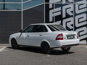 Седан ВАЗ (LADA) Priora 2018 года, 750000 рублей, Краснодар