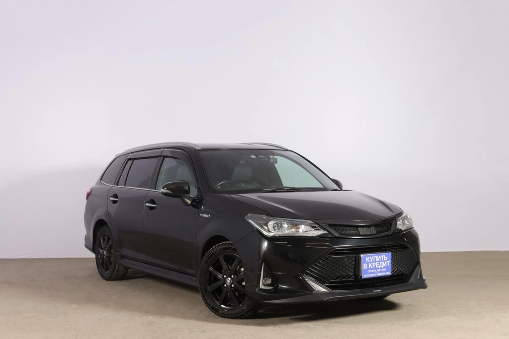 Универсал Toyota Corolla Fielder 2018 года, 1749000 рублей, Новосибирск