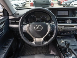 Седан Lexus ES 2013 года, 2299000 рублей, Саратов