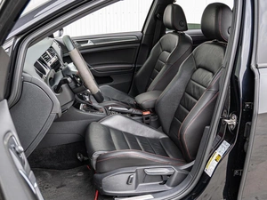 Хетчбэк Volkswagen Golf GTI 2019 года, 3140000 рублей, Краснодар