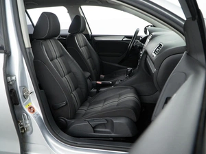 Хетчбэк Volkswagen Golf 2012 года, 998999 рублей, Москва