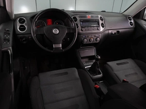 Внедорожник Volkswagen Tiguan 2008 года, 767000 рублей, Воронеж