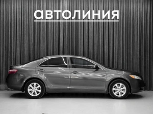 Седан Toyota Camry 2007 года, 900000 рублей, Красноярск