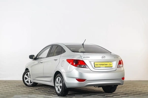 Седан Hyundai Solaris 2013 года, 799000 рублей, Тюмень