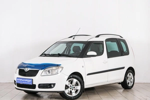 Минивэн Skoda Roomster 2009 года, 699000 рублей, Красноярск