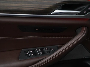 Седан BMW 5 серия 2018 года, 3399097 рублей, Москва