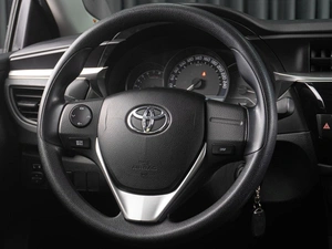 Седан Toyota Corolla 2014 года, 1133000 рублей, Тюмень