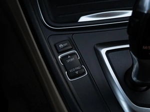 Седан BMW 3 серия 2015 года, 1850000 рублей, Краснодар