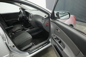 Седан Kia Rio 2009 года, 720000 рублей, Курск