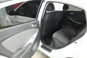 Седан Hyundai Solaris 2012 года, 825000 рублей, Курск