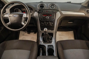 Седан Ford Mondeo 2012 года, 709000 рублей, Челябинск