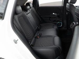 Хетчбэк Mercedes-benz B-класс 2019 года, 1897077 рублей, Москва