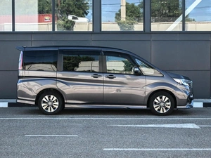 Минивэн Honda Stepwgn Spada 2019 года, 2199000 рублей, Кирилловка