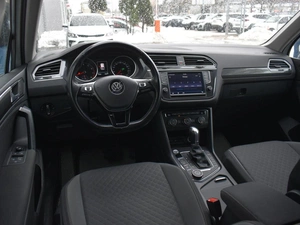 Внедорожник Volkswagen Tiguan 2017 года, 2330000 рублей, Краснодар