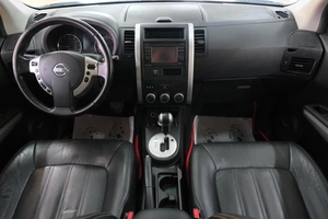 Внедорожник Nissan X-Trail 2014 года, 1539000 рублей, Омск