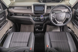 Минивэн Honda Freed 2017 года, 1629000 рублей, Томск