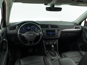 Внедорожник Volkswagen Tiguan 2017 года, 2531444 рублей, Москва