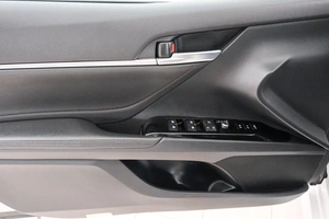 Седан Toyota Camry 2020 года, 3599000 рублей, Красноярск
