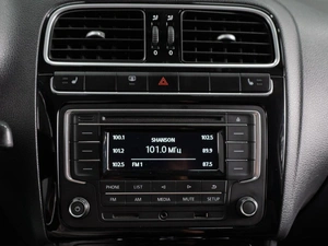 Седан Volkswagen Polo 2017 года, 1049000 рублей, Тюмень